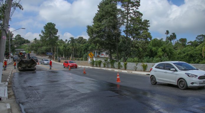 Concluída a pavimentação do trecho atingido pelas chuvas na Estrada dos Romeiros, principal via de acesso a Santana de Parnaíba