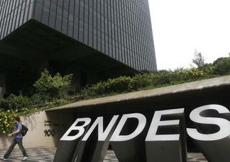 MPF denuncia 12 por fraudes em aportes do BNDES para JBS
