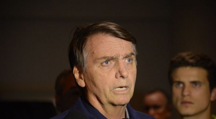 Bolsonaro reitera ações de desburocratização e combate à corrupção