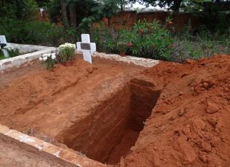 Coveiro morre enquanto abria uma cova em cemitério