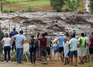 Cerca de 24 mil pessoas estão sendo deslocadas em Brumadinho