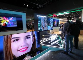 VÍDEOS: Tradutor instantâneo e TV ajustável são novidades em feira tecnológica