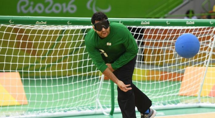 Festival Paralímpico apresenta esporte adaptado a jovens