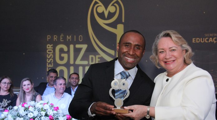 Barueri abre inscrições para o prêmio Professor Giz de Ouro