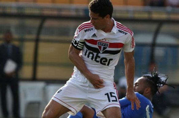 Hernanes decide e São Paulo vence o São Bento no Pacaembu
