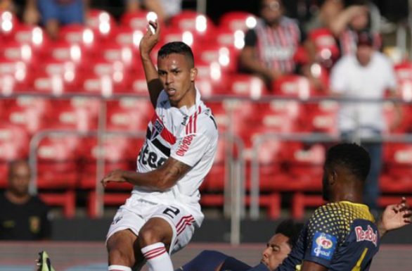 São Paulo empata sem gols com o Red Bull Brasil e a crise continua