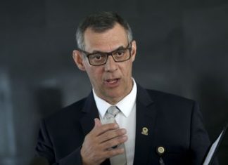 Bolsonaro não quer e não pode intervir em preços, diz porta-voz