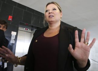 Líder diz que governo não quer desfigurar reforma da Previdência