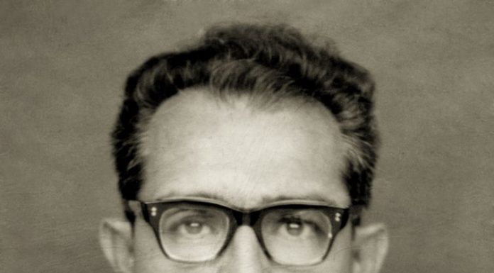 Rascunhos e cartas de Manoel de Barros fazem parte de exposição em SP