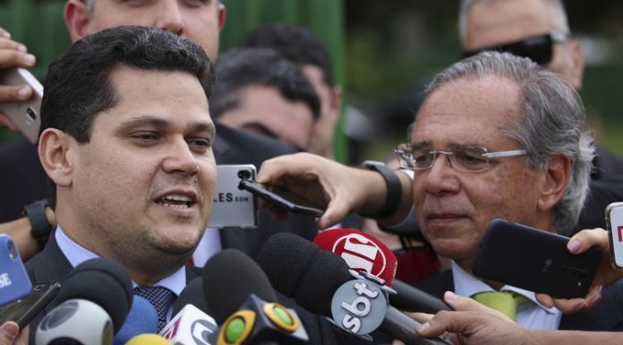 Senado aguarda com ansiedade PEC da Previdência, afirma Alcolumbre