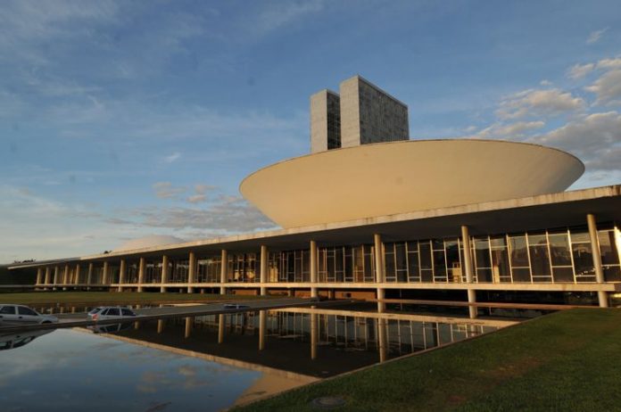 Senado terá disputa inédita para escolha do presidente