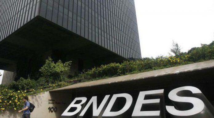 Angola antecipa pagamento de dívida ao governo brasileiro