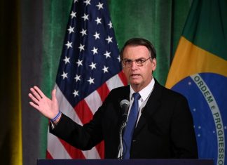 Bolsonaro e Trump se reúnem hoje na Casa Branca