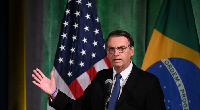 Bolsonaro e Trump se reúnem hoje na Casa Branca