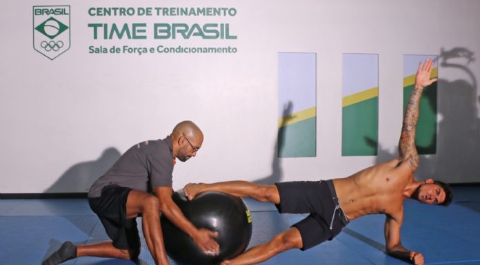 NO CLIMA OLÍMPICO, GABRIEL MEDINA INICIA PREPARAÇÃO PARA TEMPORADA NO CENTRO DE TREINAMENTO TIME BRASIL