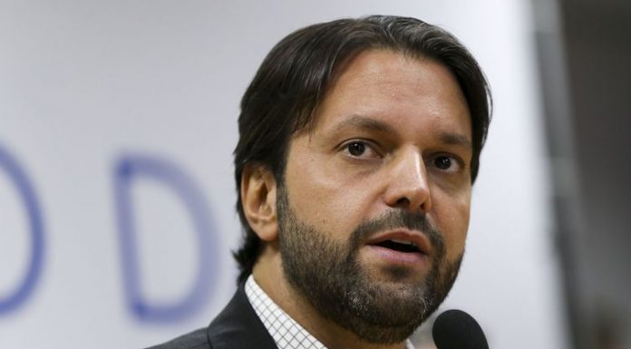 Por atraso em obra, governo paulista vai romper contrato do monotrilho