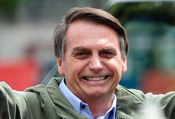 Receita aciona PF para investigar acesso a dados fiscais de Bolsonaro