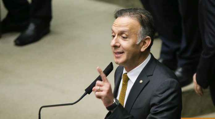 Aguinaldo Ribeiro vai relatar Orçamento Impositivo na CCJ da Câmara