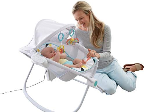 Fisher-Price faz recall de quase 5 milhões de cadeirinhas de bebê