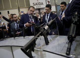 Empresas de armas avaliam impacto de decreto no mercado