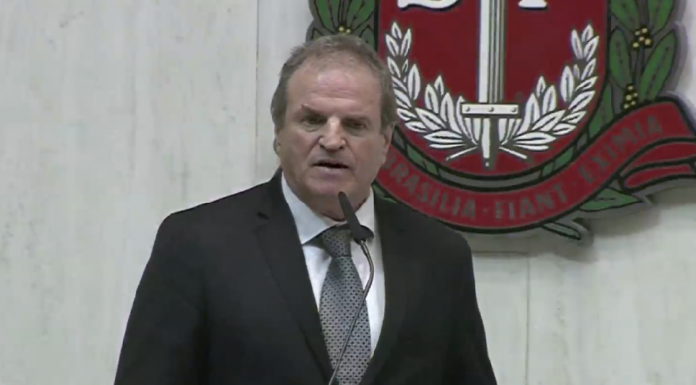 Deputado Cezar pede ao governador Dória construção de Hospital