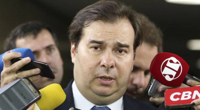 Maia quer aprovar reforma da Previdência na Câmara em dois meses