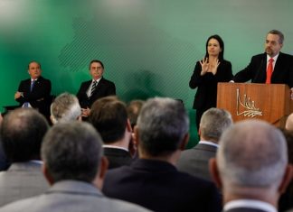 Ministro da educação se compromete a elevar os resultados da educação