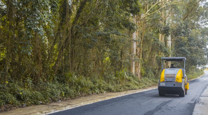 “Programa Asfalto Novo” acaba de chegar ao bairro Jardim das Oliveiras em Cotia