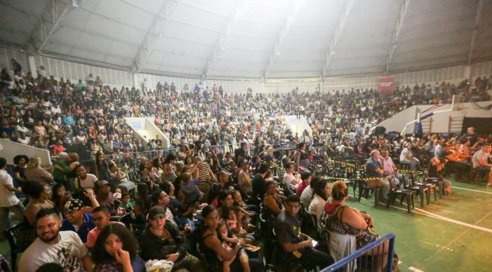 Lançamento da Campanha do Agasalho reúne cerca de 2 mil pessoas no Ginásio de Esportes