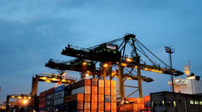 Balança comercial tem superávit de US$ 6,061 bilhões em abril
