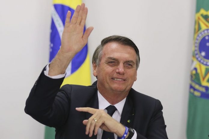 Bolsonaro diz que governo vai corrigir tabela do Imposto de Renda