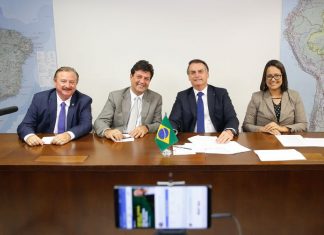 Bolsonaro: tendência do governo é vetar franquia de bagagem