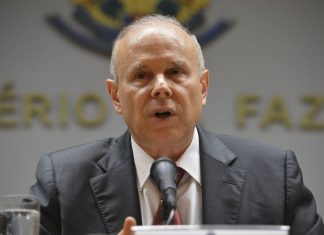 Mantega vira réu na Justiça Federal por fraudes de R$ 8 bi no BNDES