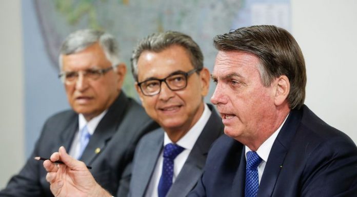 Ministro diz que não houve corte em orçamento das universidades