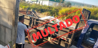 Prefeitura de Barueri aplica multa por entulho jogado na rua