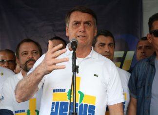 Bolsonaro: abro mão da reeleição se Brasil passar por reforma política