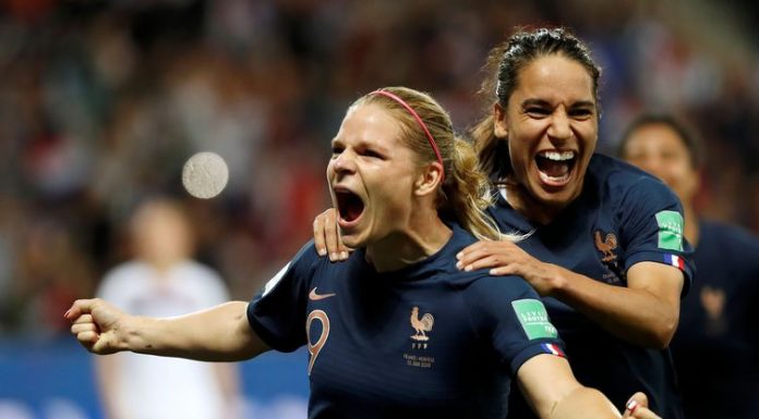 França, Alemanha e Nigéria vencem e se aproximam das oitavas na Copa