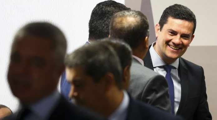Moro: “Não tenho apego ao cargo, se houver irregularidades, eu saio”