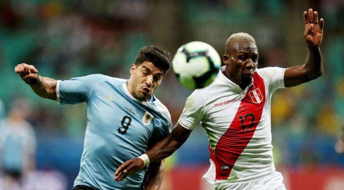 Peru surpreende, elimina Uruguai nos pênaltis e vai às semifinais