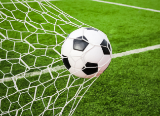 Time com refugiados vence 1º turno do Carioca da Série B2