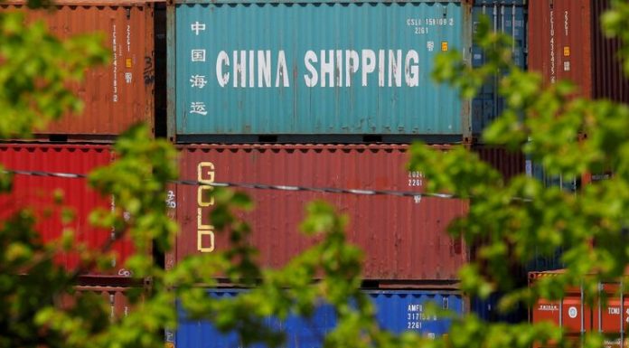 Governo eleva para US$ 56,7 bi previsão de superávit comercial no ano