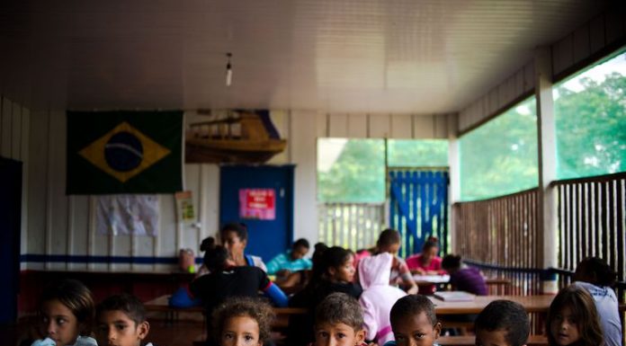 MEC amplia acompanhamento da frequência de estudantes do Bolsa Família