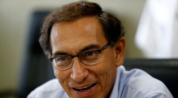 Presidente do Peru propõe antecipar eleição e encurtar mandato
