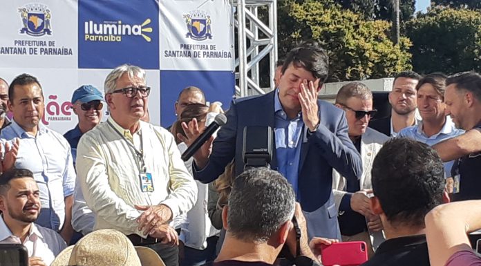 Prefeito Elvis se emociona ao inaugurar a Maternidade de Santana de Parnaíba