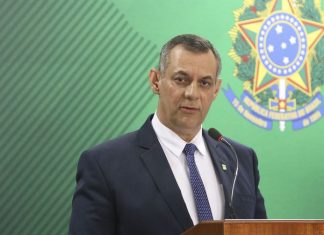 Bolsonaro transferirá Coaf para o Banco Central via medida provisória