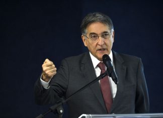 Fernando Pimentel volta a ser alvo de operação da Polícia Federal