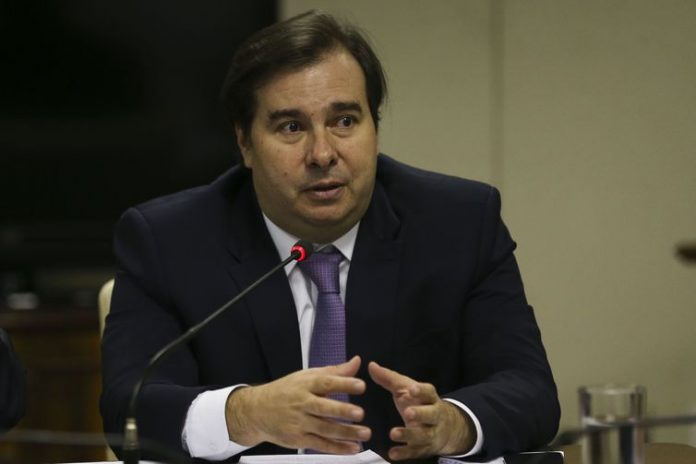 Inquérito da PF acusa Maia de corrupção e lavagem de dinheiro
