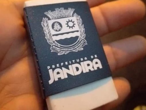 Prefeitura de Jandira pagou 260% a mais por borracha escolar