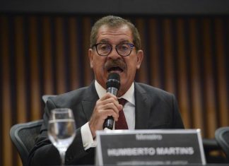 CNJ afasta magistrados suspeitos de vender sentenças no TRT-5