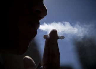 ONU premia Brasil por controle ao tabaco e por ações no trânsito